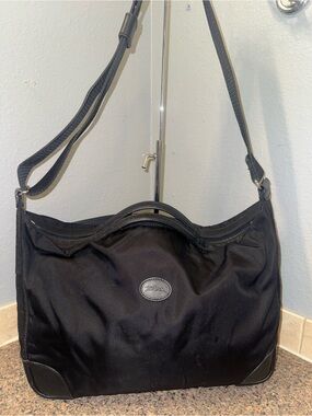 Longchamp Black Messenger Crossbody bag EUC